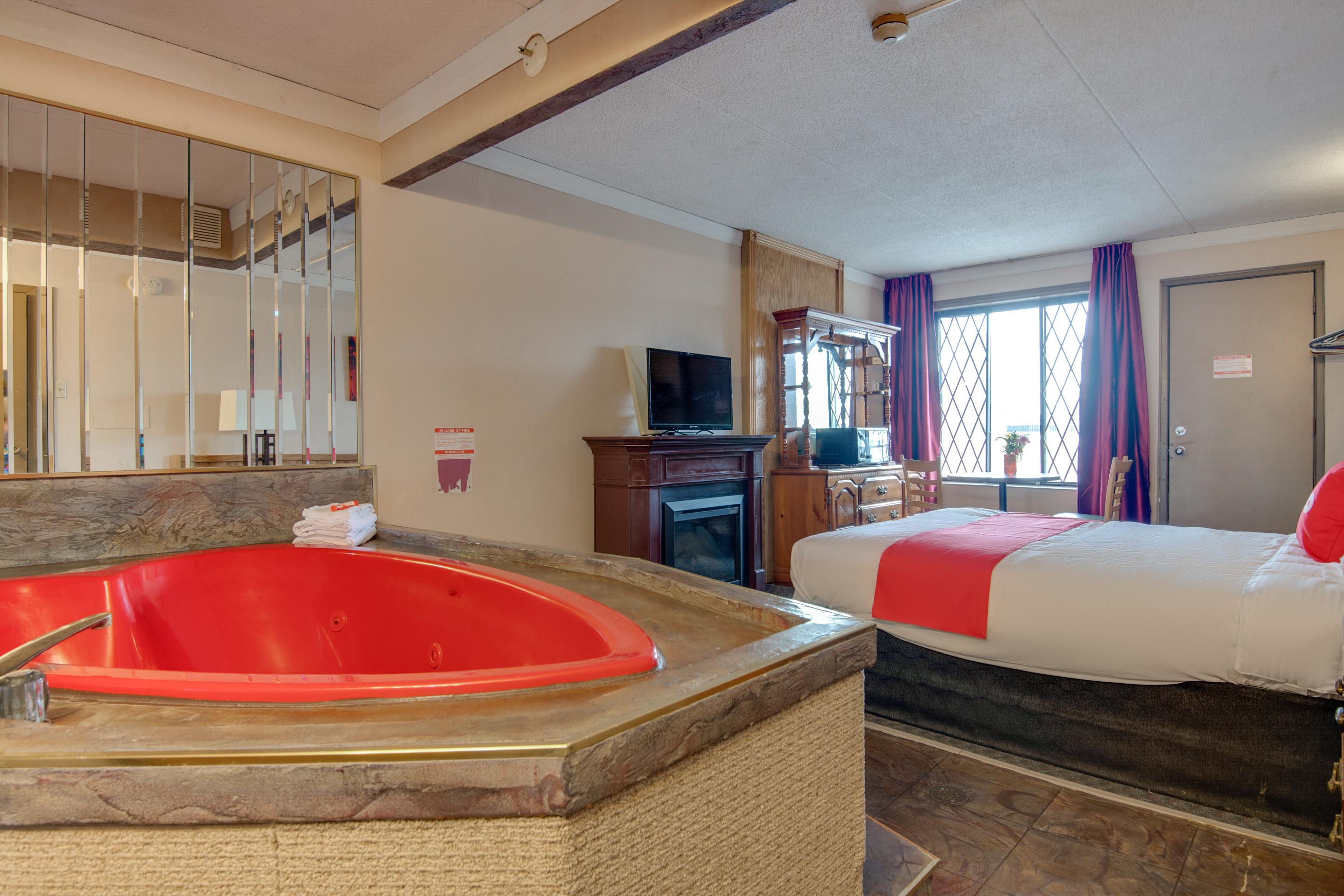 Falls Inn Near Casino Niagara By Oyo Ngoại thất bức ảnh